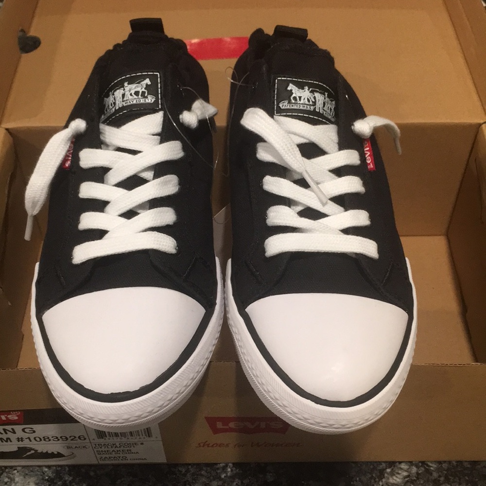 Levi’s “Stan G” sneaker